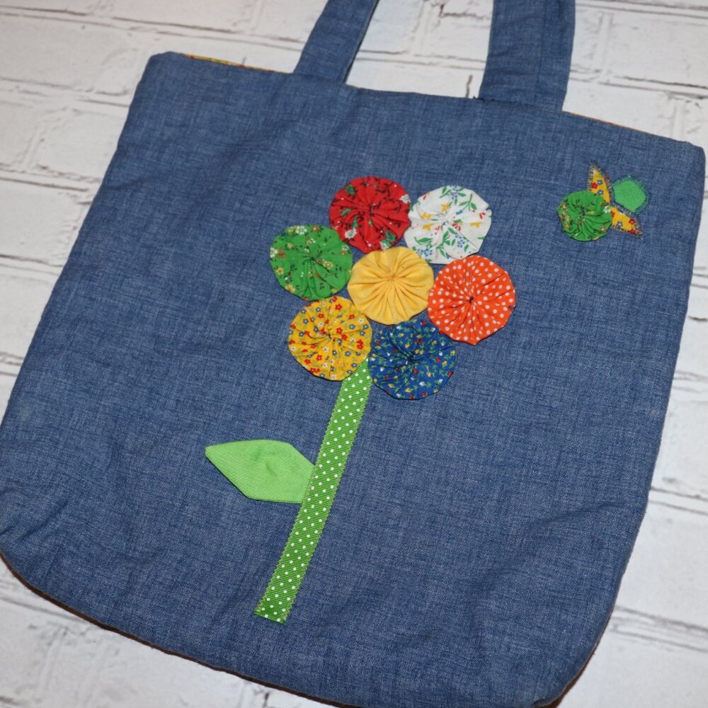 🌸 Handmade Appliqué Flower Tote – Whimsical & One-of-a-Kind   Approx. 13" wide - Picture 5 of 6